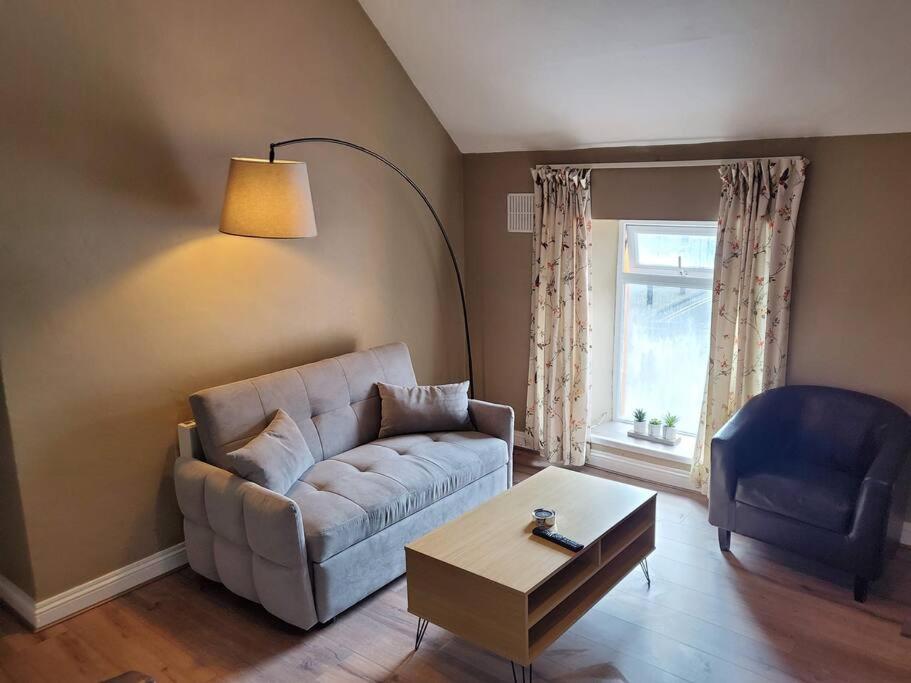 Apt. 2 - Town Centre Apartment Bagenalstown 외부 사진