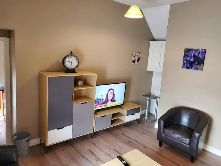 Apt. 2 - Town Centre Apartment Bagenalstown 외부 사진